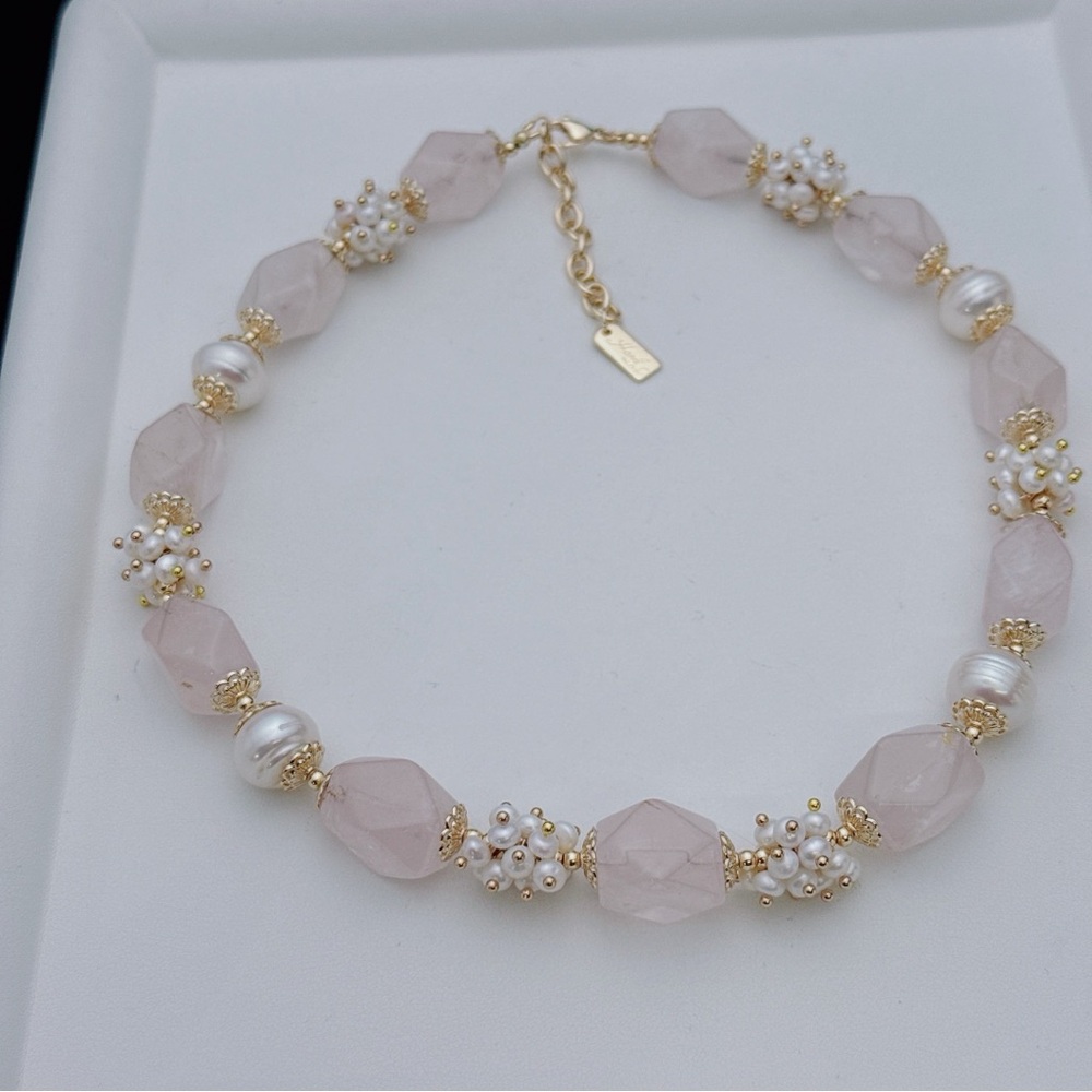 X738 Handmade Freshwater Baroque Pearl Rose Quartz Flower Blossom Necklace - Picture 4 of 9